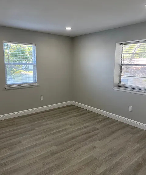 Spring Lake Apartments — Photo 187