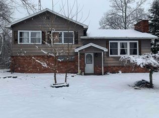 1168 County Road 200 N, Winchester, IN 47394