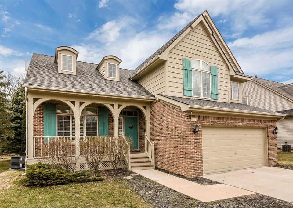1st image of 5906 Versailles Ave