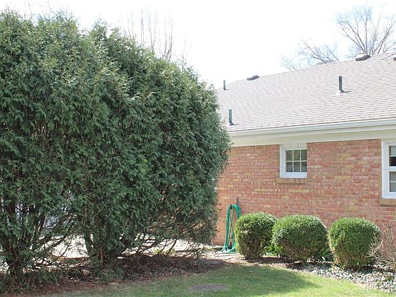 4th image of 279 Orchard Dr