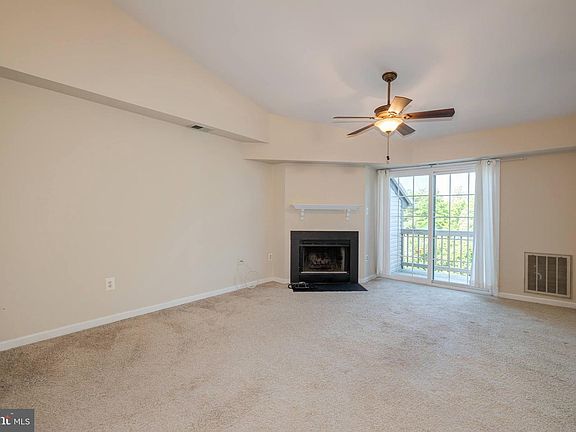 5th image of 6919 Victoria Dr #6919K