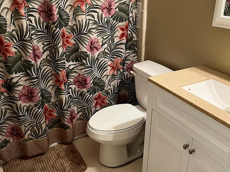 3921 Peters Dr — Photo 3