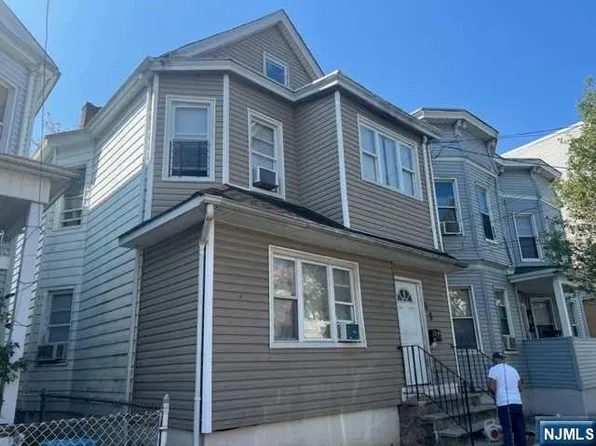 85 Sherman St, Passaic, NJ 07055