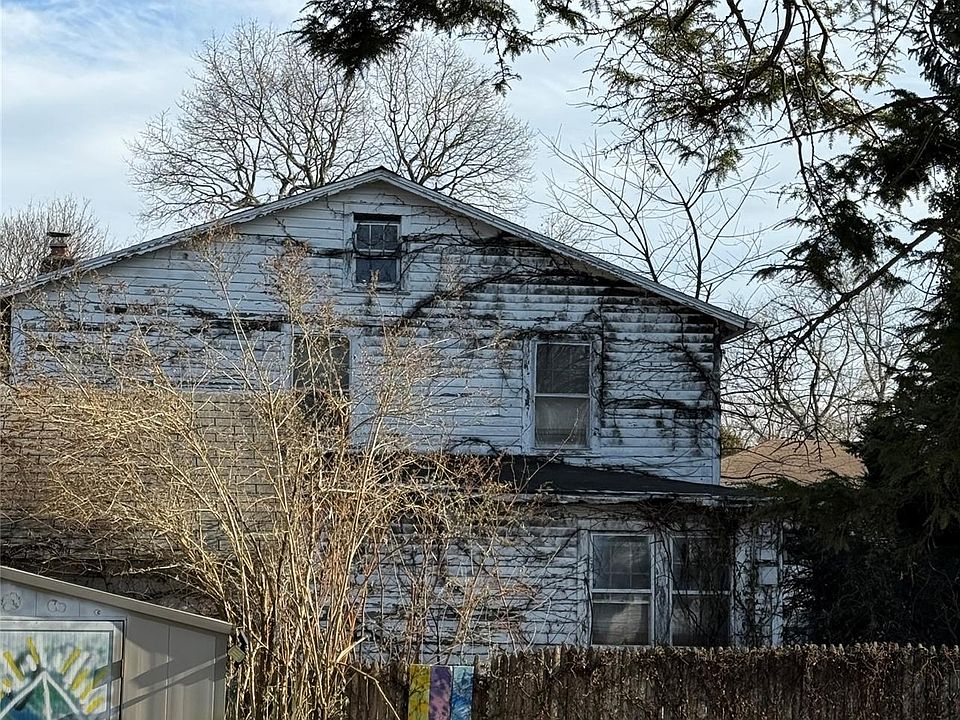 1st image of 523 Cedar Street