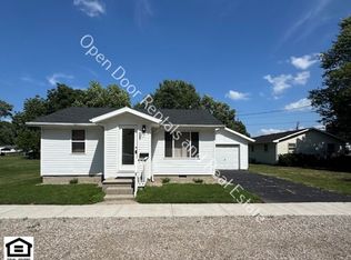 211 James St, Butler, IN 46721