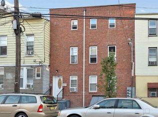 427 4th St, Union City, NJ