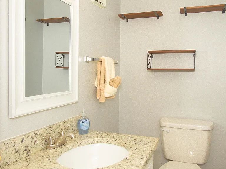 1601 Wells Ave SE — Photo 7