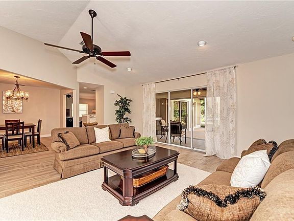 5th image of 3192 E Village Dr