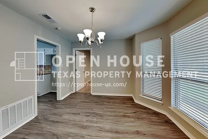 1114 Wilshire Dr — Photo 10