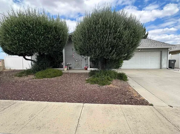 27012 Bottlebrush Ln, Menifee, CA 92586