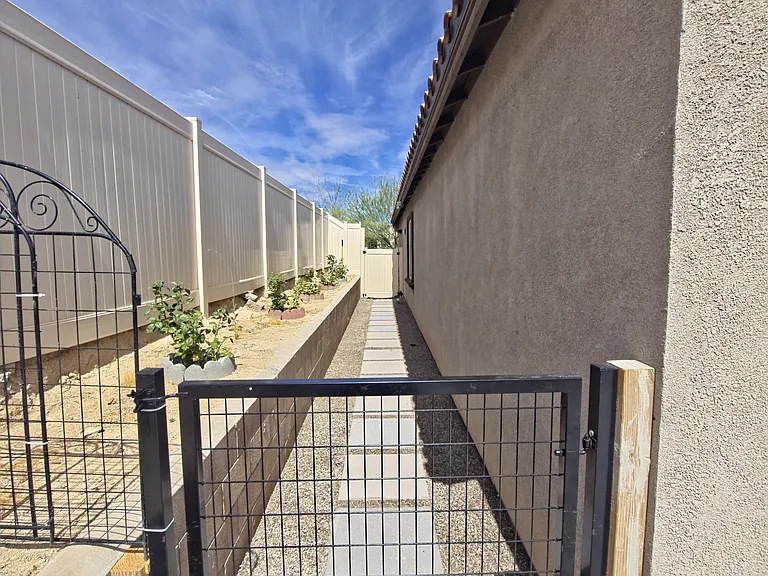 16877 Desert Willow St — Photo 10