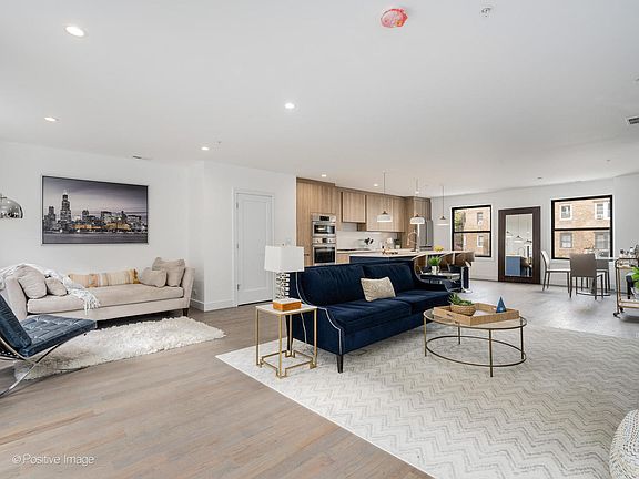 4th image of 4840 S Dorchester Ave #2