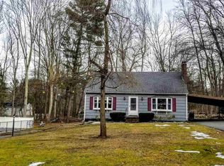 8 Greystone Ave, Plaistow, NH 03865