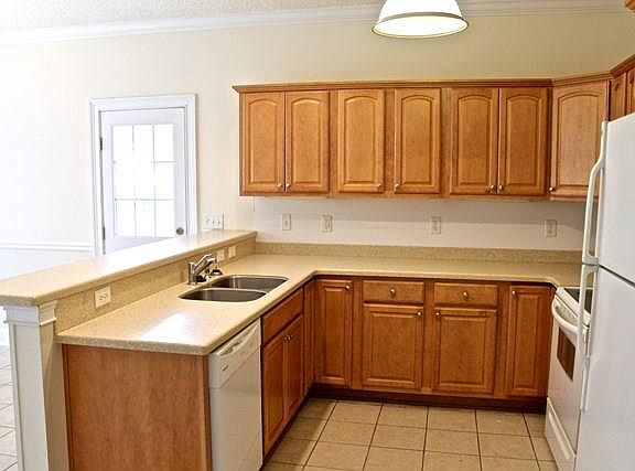 2nd image of 109 Village Creek Way