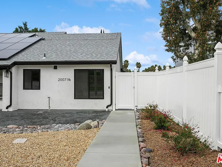 20071 1/2 Emerald Meadow Dr — Photo 18