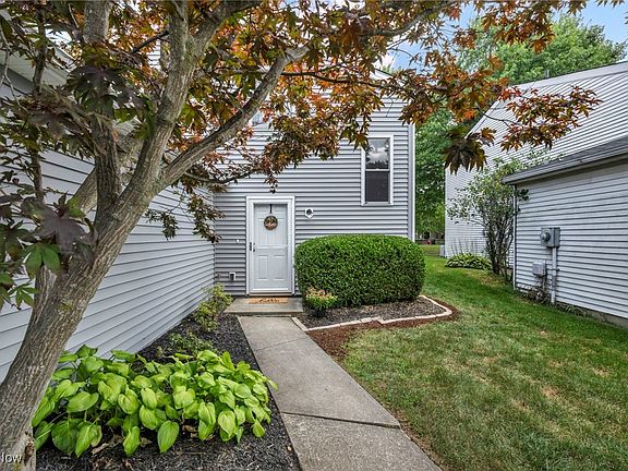 2nd image of 8883 Holly Ln #32