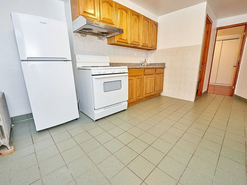 1st image of 114 Madison St APT 7