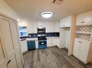 17641 Los Alimos St #B, Granada Hills, CA 91344