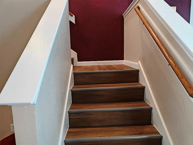 7915 Moss Springs Ct — Photo 26