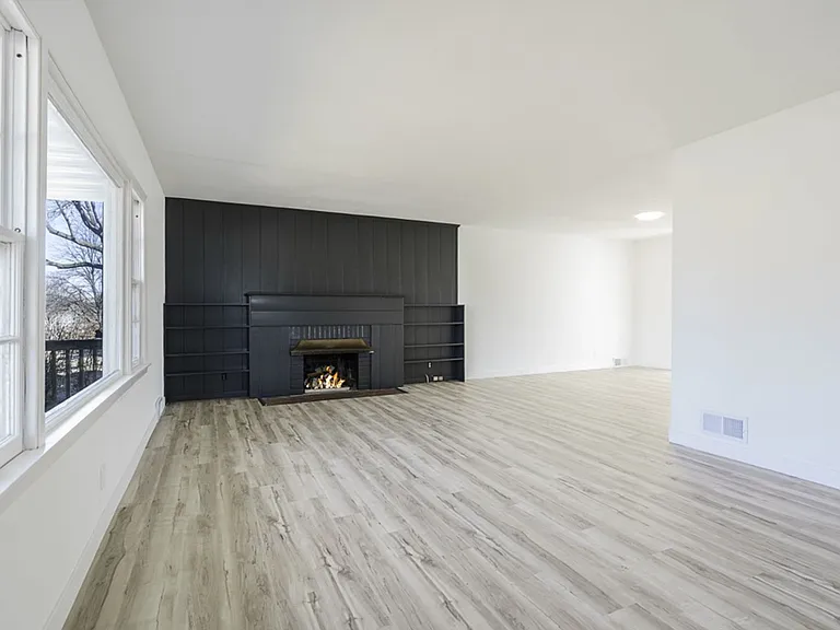 1122 Franklin St — Photo 5