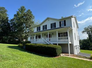 14 Carter Crest Ln, Fletcher, NC 28732