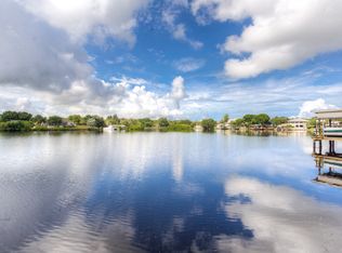 8513 Magnolia St, Gibsonton, FL 33534