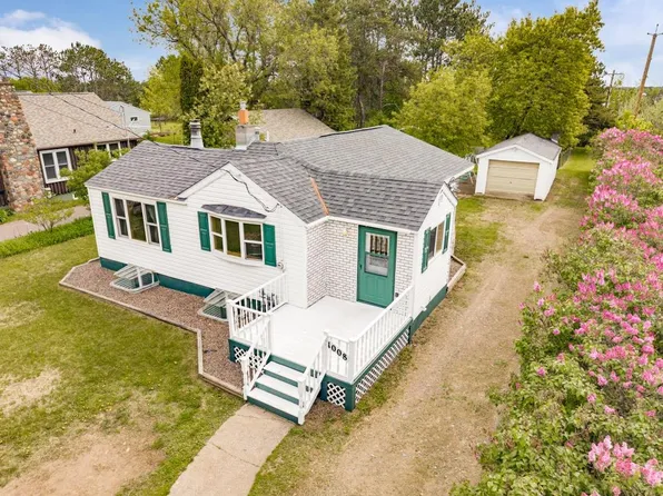 1008 Spring Lake Rd, Cloquet, MN 55720