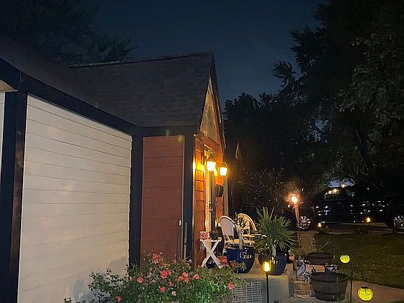 5th image of 2353 Cardinal Ave