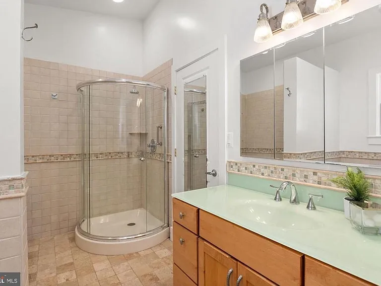 4304 Chestnut St — Photo 19