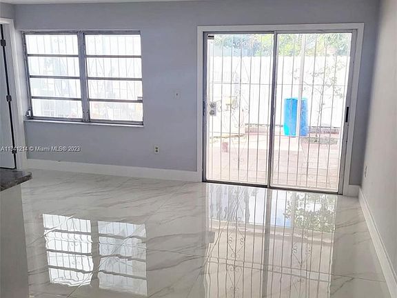 3rd image of 46 NE 5th Ave #46