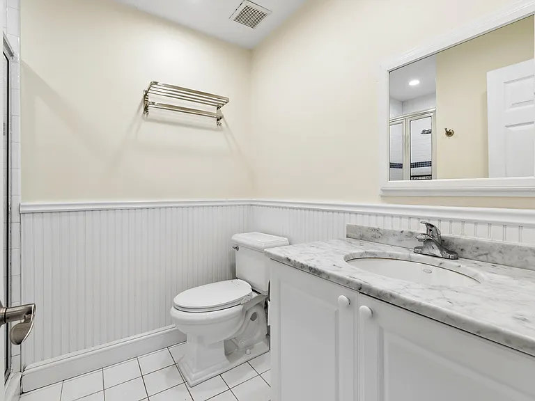 305 Captain Kidd Dr — Photo 13