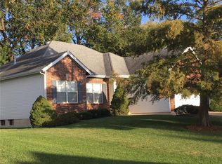 1374 Briar Creek Dr, Saint Charles, MO