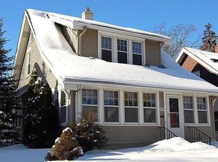 821 Smith Ave S, Saint Paul, MN 55107