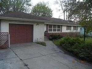 1st image of 2908 Hilldale Ave NE