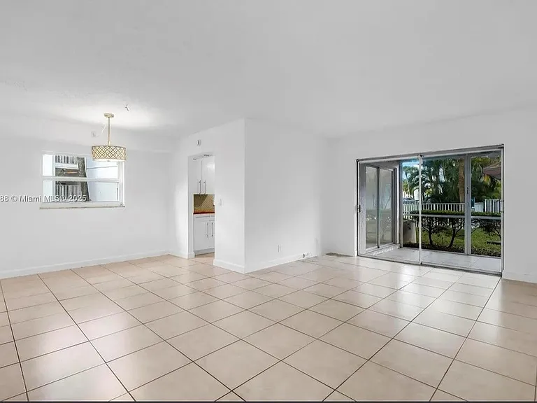 8002 Lagos De Campo Blvd #101 — Photo 5