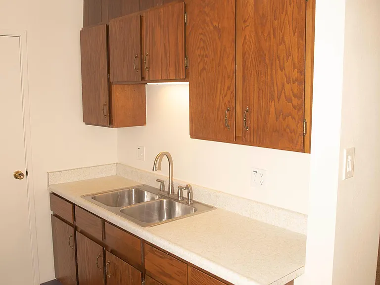 840 Plymouth Dr #203 — Photo 2