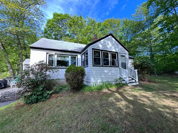 136 Prescott Rd, Brentwood, NH 03833