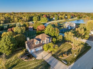 315 Farm Ct, Yorkville, IL 60560