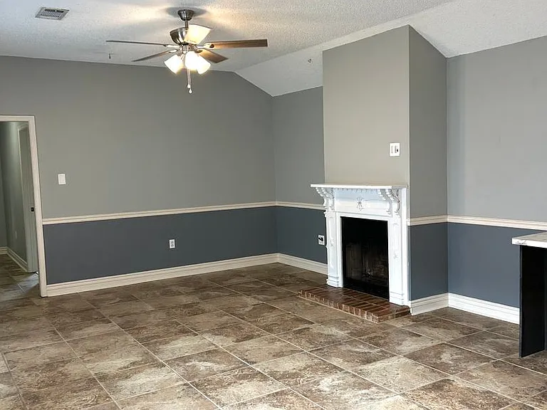 240 Meadow Bend Dr — Photo 8