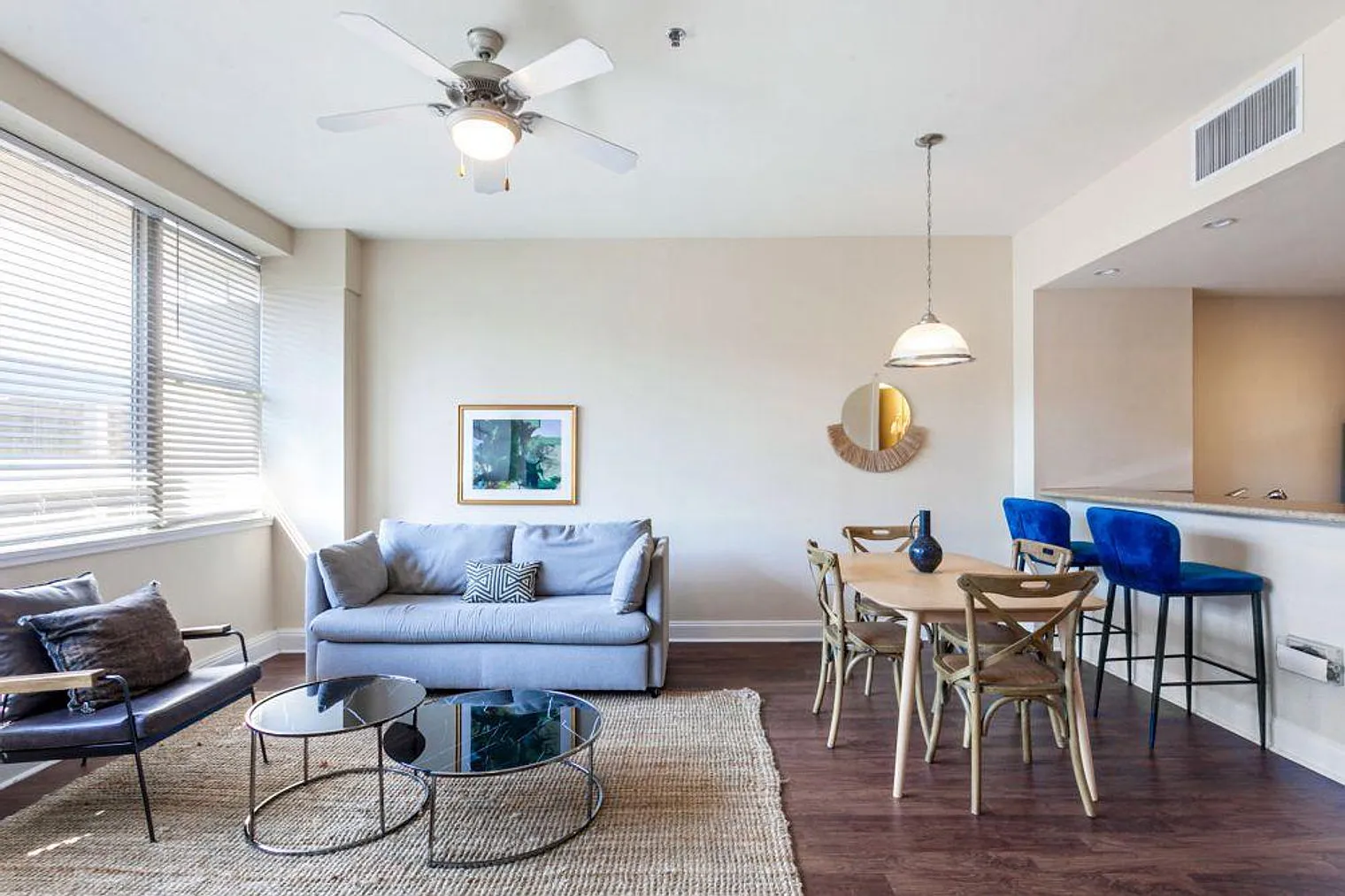 1 bed, 2.0 bath, 430 sqft, $4,250 — Photo 3