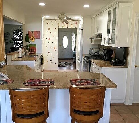 5th image of 33 Eastover Dr
