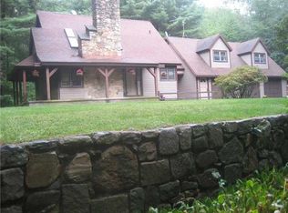 3492 Flat River Rd, Coventry, RI 02816