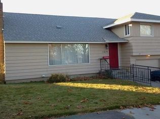 1219 N Perry Loop, Kennewick, WA 99336