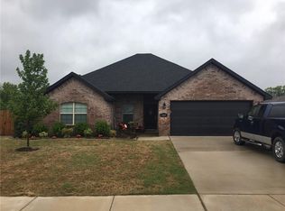 824 Roselawn St, Siloam Springs, AR 72761