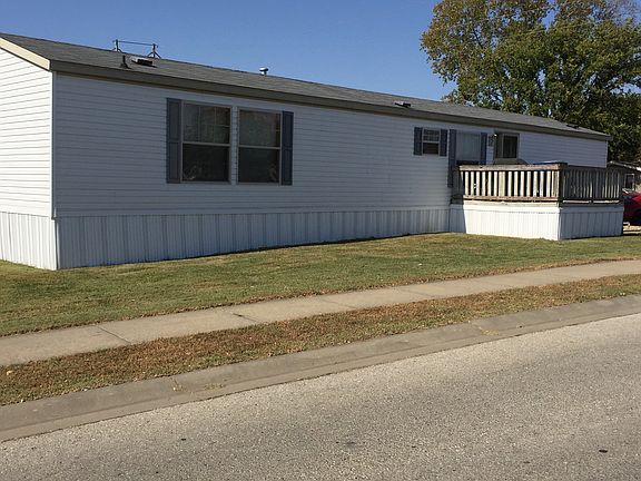 2nd image of 3323 Iowa St Lot 418