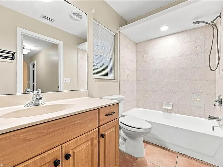 4438 Pine Lake Rd — Photo 15
