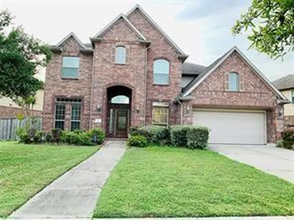 5322 Blue Mountain Ln, Sugar Land, TX 77479