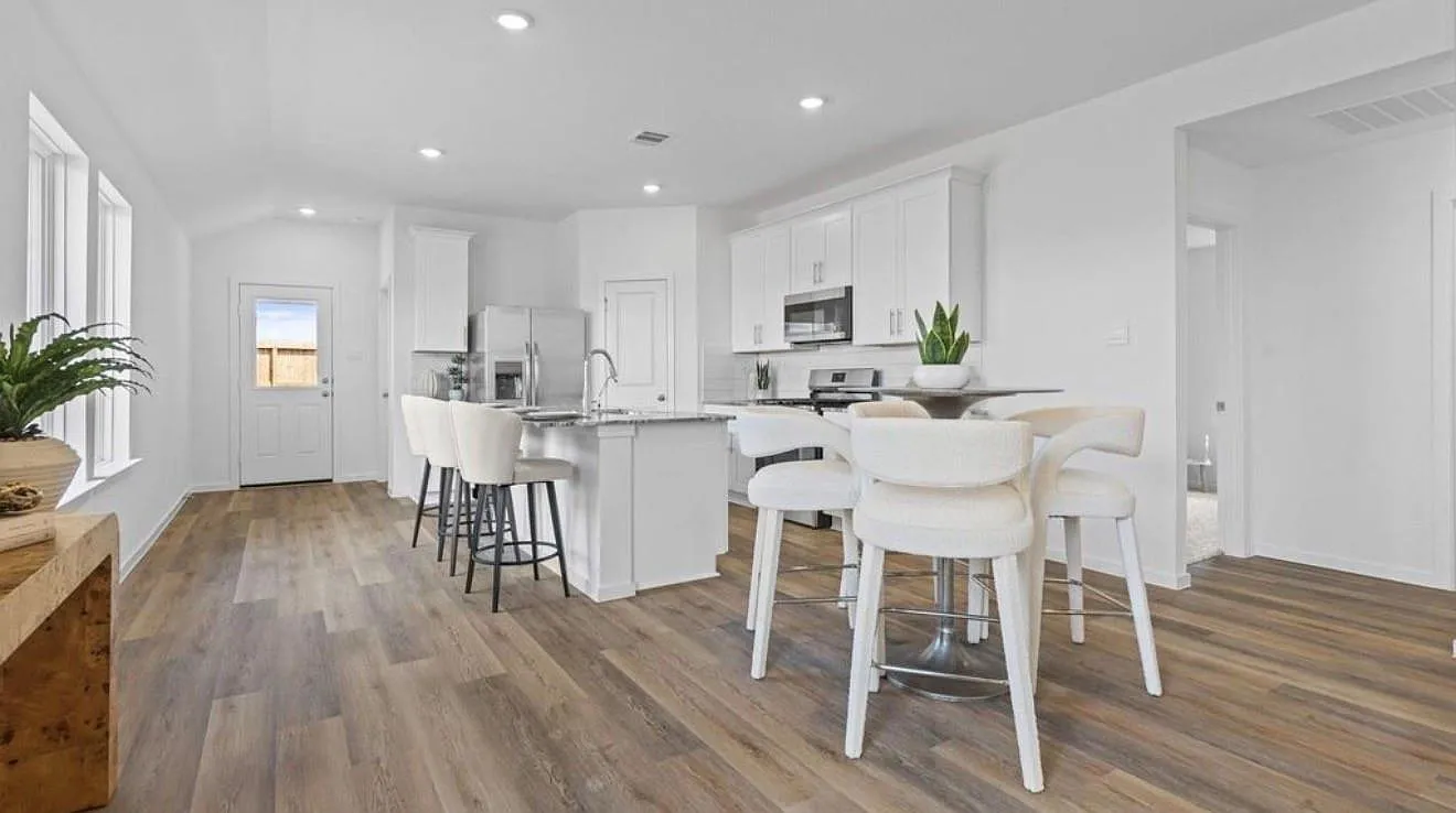 3 bed, 2.0 bath, 1535 sqft, $2,195 — Photo 4