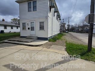 406 1/2 S Hague Ave, Columbus, OH 43204