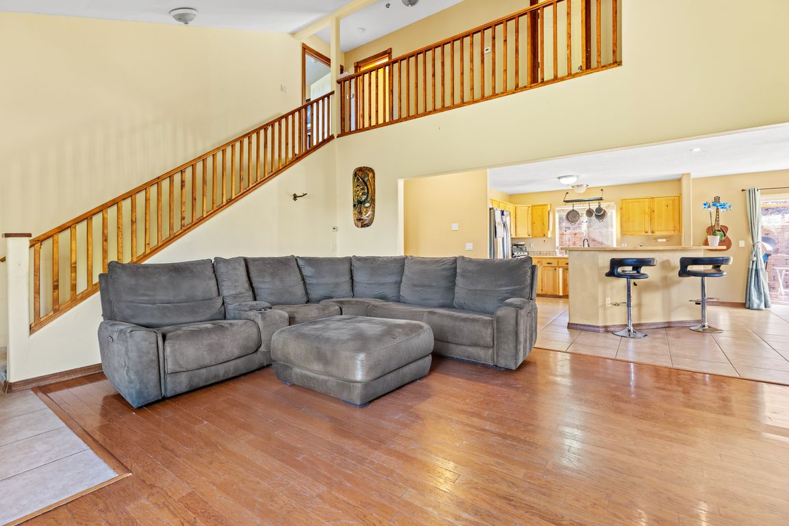 next background image